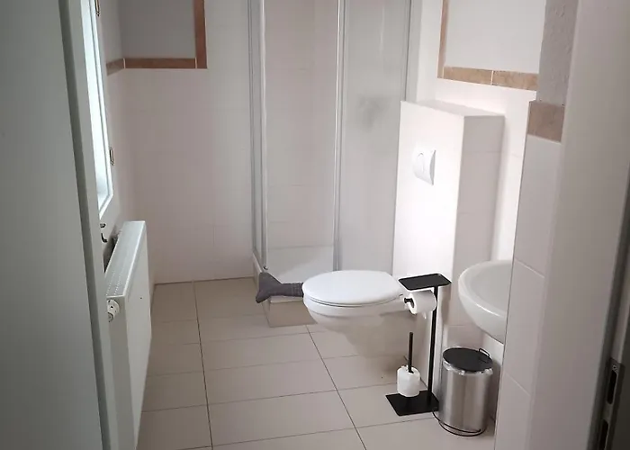 Schlosspension 3* Hummelshain