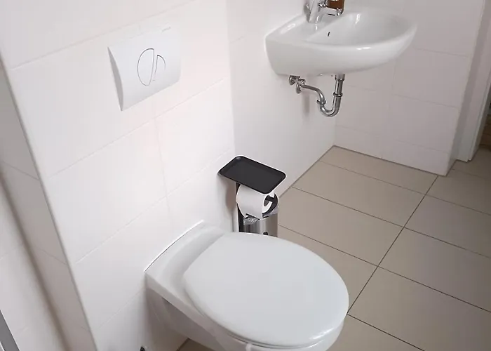 Schlosspension 3* Hummelshain