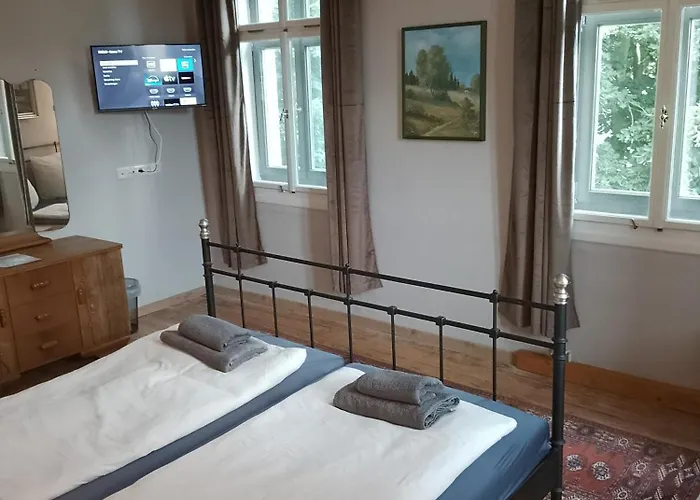 게스트하우스 Schlosspension 3*